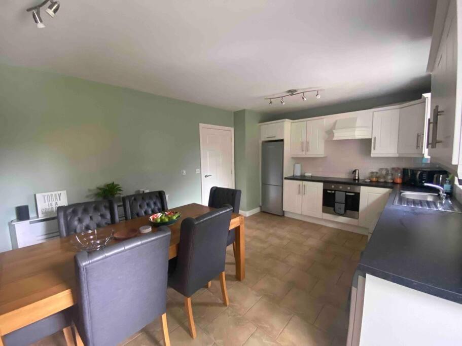 Loughview Gardens - Family Friendly Villa Omagh Luaran gambar